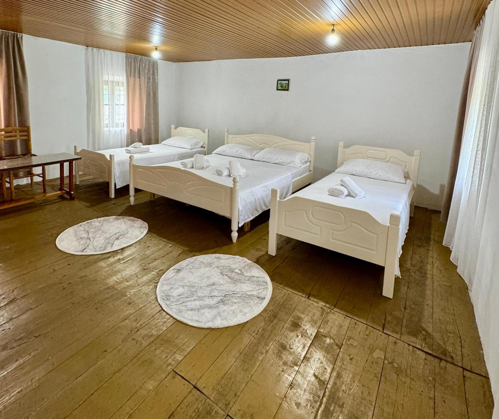 Guest House Noku Koman ภายนอก รูปภาพ